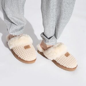 Ugg Cozy Faux-Shearling Womens Slippers